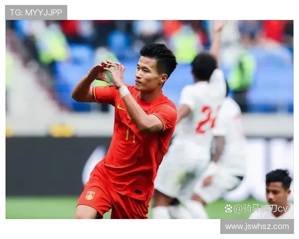 中国男足世预赛关键战告捷年轻球员崭露头角引关注全国球迷热议未来走向